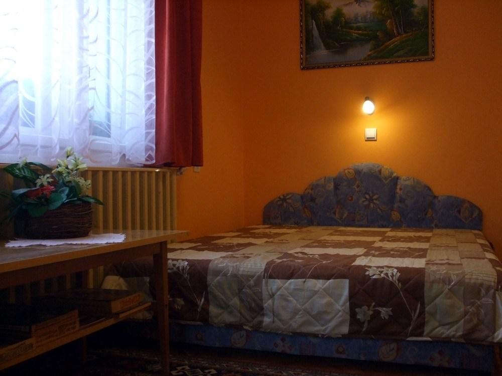 Lugas Szallas Jászberény Pokój zdjęcie